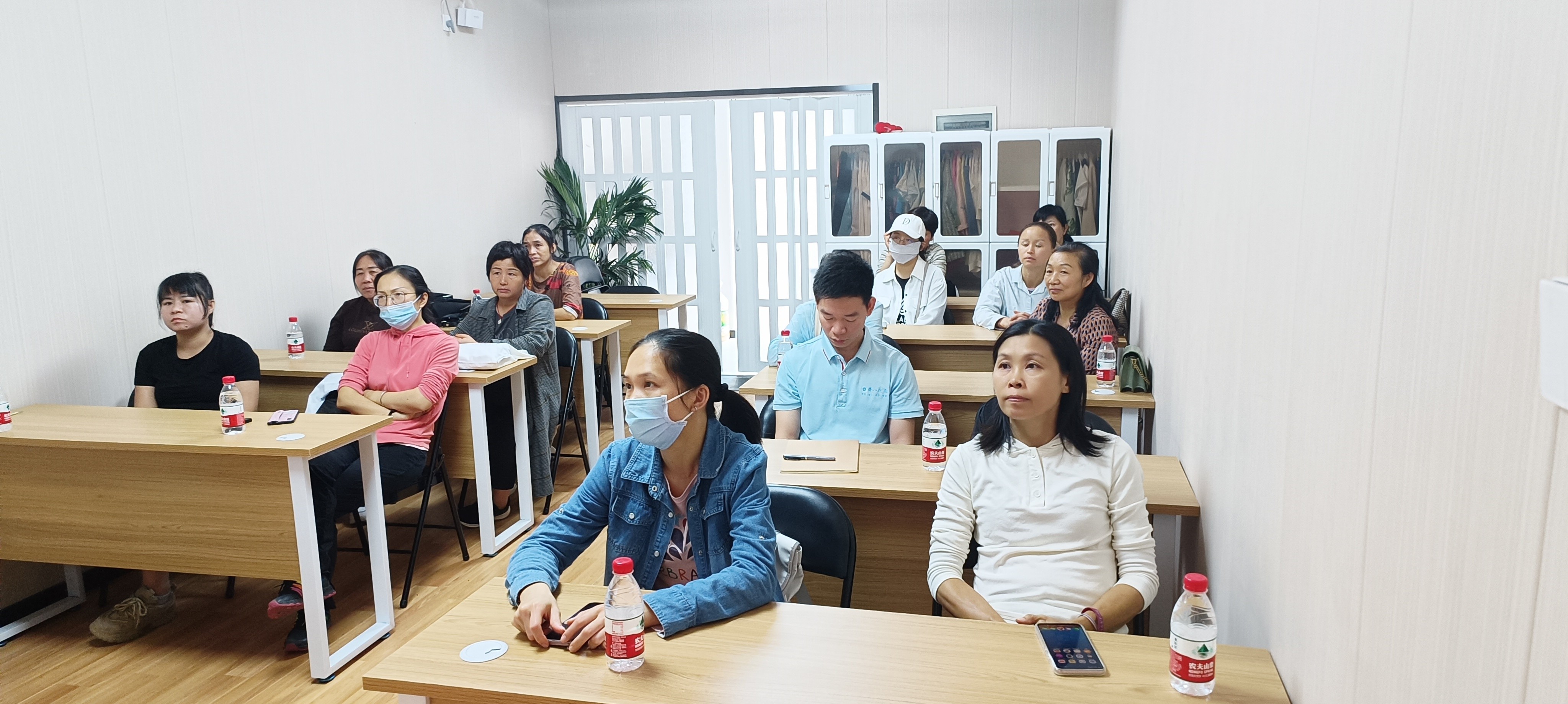 同輝家政 同輝家政