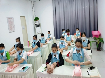 珠海市月嫂培訓(xùn)基地正在招生中，想拿高薪聯(lián)系同輝家政